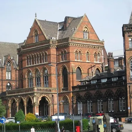 3 Bed - Close To Centre, Lgi And Uni Of Leeds Apartment Leeds (West Yorkshire)
